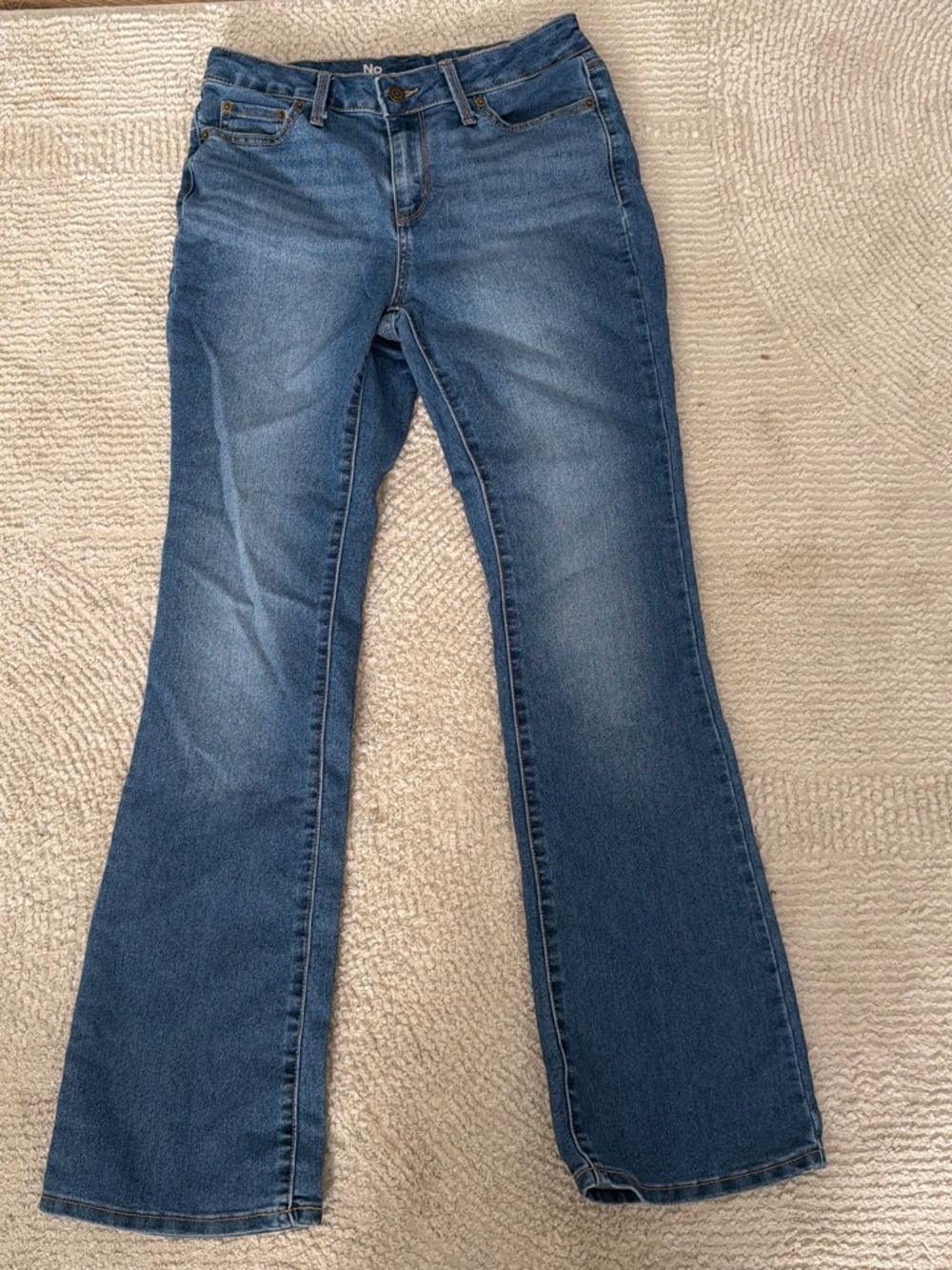 No Boundaries Women's Wide Leg Jeans in Medium Blue Wash